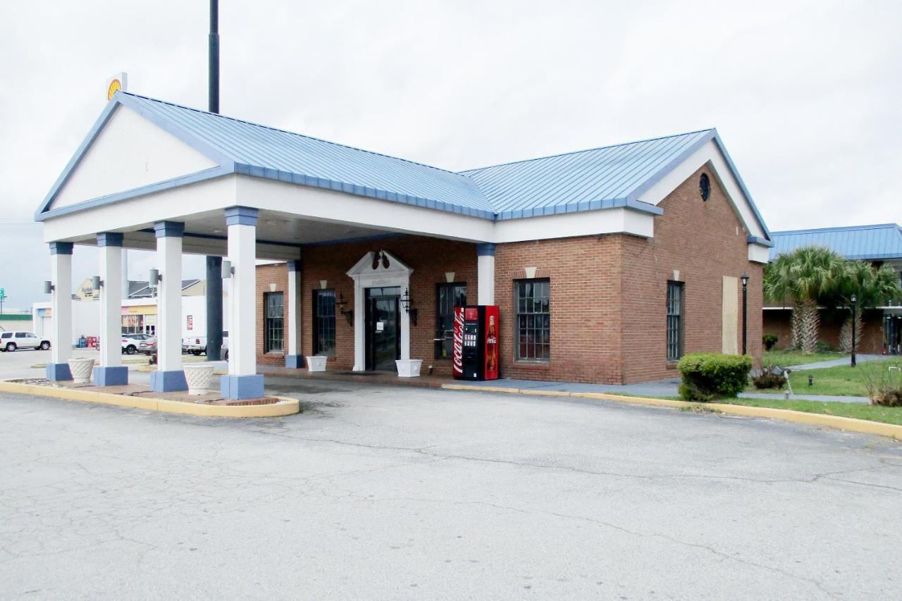 Hotel Rising Eagle Cordele Exterior foto